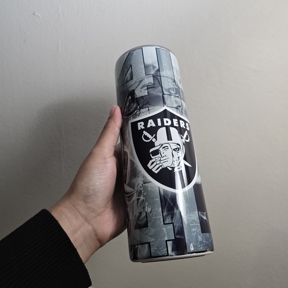 Raiders 20 oz tumbler - Picture 4 of 7